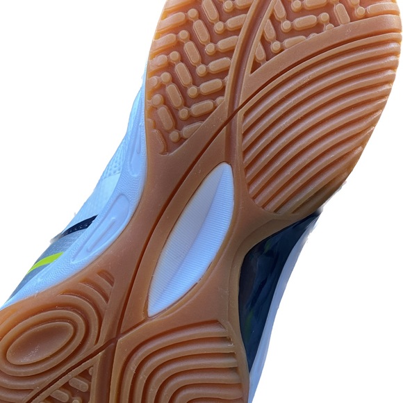 Sneakers - Picture 5 of 5